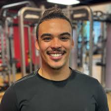 Trainer of the Week: Ashton West! My name is Ashton, I've been doing  personal and athletic training for about 3 years now, and always was  involved in sports growing up. This background