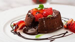 Zunächst schmelzt ihr jeweils 80 g butter und milchschokolade über dem wasserbad und verrührt die masse. Rezept Veganer Chocolate Lava Cake Mit Ingwer