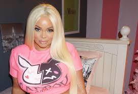 A Look Inside The Mind Of Trisha Paytas After Feud With Charli D Amelio Daily Soap Dish
