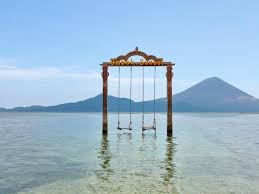 Kalau kamu berencana liburan ke gili trawangan, informasi wisatanya meliputi lokasi, rute, harga, dan rekomendasi aktivitas seru di bawah ini bisa jadi bekalmu. Book Ombak Sunset Hotel In Lombok Online Booking 24 7 Service Happy Holidays
