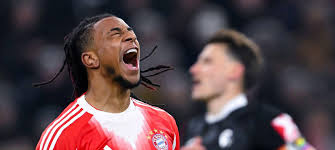 Bayern feiern Rekord mit Comeback - Remis im Verfolgerduell