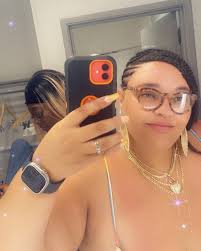 Hazel Sykes (@h00dsn0wwhite) • Instagram photos and videos