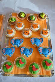 Cupcakes Animaux Pour Accompagner Le Gateau Gateau Individuel Idee Anniversaire Anniversaire Enfant