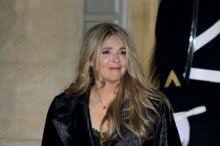 Comme alain delon, hélène rollès est une des personnalités françaises les plus populaires du pays. Helene Rolles La Biographie De Helene Rolles Avec Gala Fr