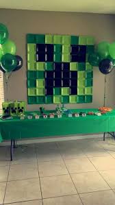 Minecraft Party Ideas Paper Plate Backdrop Minecraft Party Minecraft Birthday Minecraft Birthday Party