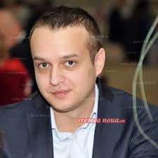 (1), salariul lunar al persoanelor cu funcții de demnitate publică și al personalului din cabinetul persoanelor cu funcții de demnitate publică se constituie din partea fixă și plățile enumerate la alin. Tudor Polak Ne Luptam Ca Angajatii De La Privat Sa Primeasca Al 13 Lea Salariu Vremea Noua Liderul Presei Vasluiene