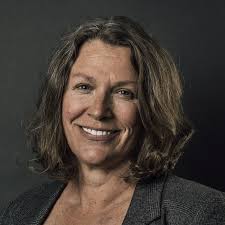 Carolyn Hax Live: Of moose heads and wolf insults (Friday, July 25)