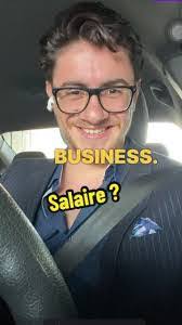 Holly Durocher's Instagram, Twitter & Facebook