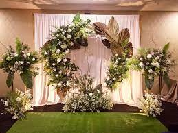 185 Likes 1 Comments Blossom Decoration Blossom Paperflower On Instagram Circle Backdr Latar Belakang Pernikahan Tempat Pernikahan Gerbang Pernikahan