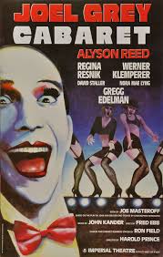 Regina Resnik Interview with Bruce Duffie . . . . . .