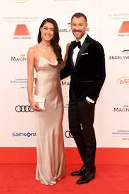 Jetzt hat rebecca mir (28) genug von den schwangerschaftsgerüchten! Rebecca Mir Attends The 47th German Film Ball At The Hotel Bayerischer Hof In Munich Celeb Donut