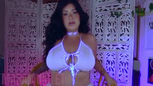 Goddess Madam Violet - Busty Brunette Shows Off Her Sexy Body And Talks  Dirty To You ❤️ Hypnosis.Porn