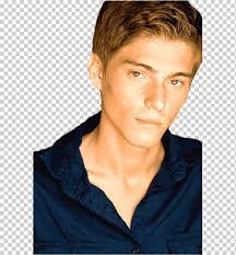 Cara Travis's Instagram, Twitter & Facebook