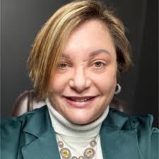 Lynn Effinger's Instagram, Twitter & Facebook