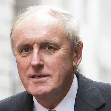 Paul Dacre appointed editor-in-chief of Daily Mail parent company