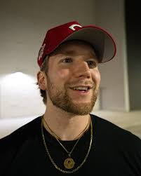 I was gunna buy a Tesla but I thought this would be more fun🤷‍♂️ . 📸  @bbsmittyy . . . . . . . #supra #supramk5 #mk5 #toyotasupra #carporn #car