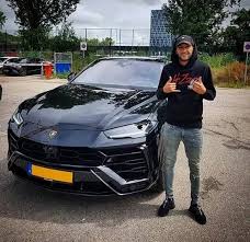 In this mod, however, she is the opponent boyfriend faces in a custom week. Hakim Ziyech Facts Networth Girlfriend Family Childhood Salary Career Etc