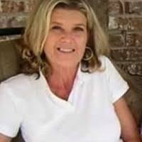 Vicki Duke's Instagram, Twitter & Facebook