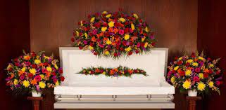 Spray funeral flower arrangements offer a big and showy display. 10 Ideas For Funeral Flowers Arrangements When You Want Something Unique In 2019 Kremp Florist Blog