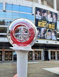 Stray kids lightstick official #stay #straykids. Stray Kids Lightstick Nachimbong Compassbong Tongkat Cahaya Fotografi Konser