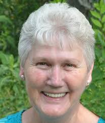 Elise Briggs's Instagram, Twitter & Facebook