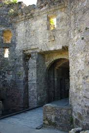 Chateau De Montcornet Xve Siecle Adresses Horaires Tarifs Chateau Chateau Medieval Chateau Fort