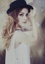 Pin By Onrawi Matkit On F E M A L E Womens Hairstyles Hair Styles Hair Envy