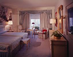 Classy and contemporary bedroom in white and blue leaves you spellbound. 1980 S Home Decor Trends Everyone Remembers Architectural Digest