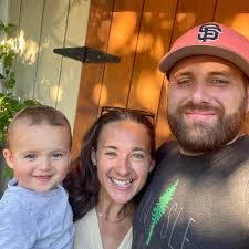 Tammy Roy's Instagram, Twitter & Facebook