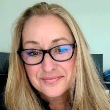 Monique Dennis's Instagram, Twitter & Facebook