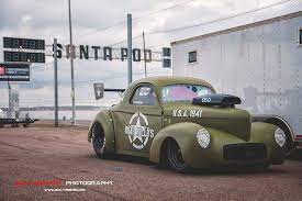 Both the tram and 98a and 98c run on weekends. Adelaide Car Shows Facebook