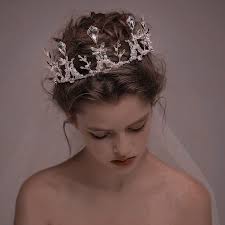 pin by amelie rhys on lit the selection queen aesthetic princess aesthetic royal aesthetic