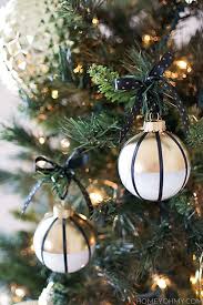 Black And Gold Christmas Tree Ideas Diy Black White And Gold Ornaments Homey Oh My Black Christmas Decorations Gold Christmas Decorations Diy Christmas Ornaments Easy