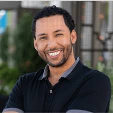 Dan Duval's Instagram, Twitter & Facebook