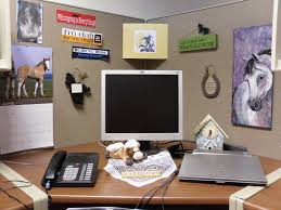Maybe your happy place is under the sun in punta cana, not under the fluorescent light in your corner cubicle. Wtsenates Extraordinary Office Cubicle Decorating Ideas In Collection 5328