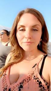 Elizabeth Epperson's Instagram, Twitter & Facebook