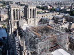 Le temps des cathédrales par bruno pelletier of the musical play (comédie musicale) notre dame de paris. Notre Dame De Paris Les Premiers Chenes En Cours De Selection Pour La Reconstruction