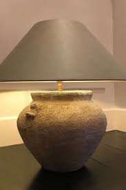 tafellamp steen landelijk met kap 55 cm hoog tafellamp stenen lampenkap