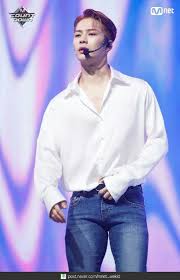 15 Kpop Male Idols That Look Amazing In Denim Jeans Kpop Chingu Got7 Jackson Jackson Wang Jackson