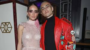 Sergio mayer mori reapareció en redes sociales para hacer una encuesta con sus seguidores y saber su opinión sobre una posible boda con la joven modelo karla laviada, con quien se encontraba. Origen Carrera Instagram Y Mas De Sergio Mayer Mori