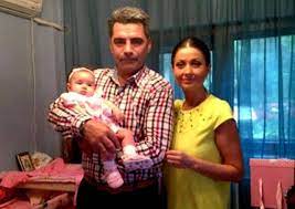 Prima mea soție a fost o jucătoare de volei, a doua a fost mamă copilului meu, a treia a fost anamaria ferentz, cantreata de muzică pop, a patra o domnișoară la 22 de ani la vremea respectivă, după care. Gabriela Cristea Si Marcel Toader Nunta La Finalul Lunii Adpm