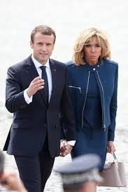 Inzwischen ist brigitte macron siebenfache großmutter. Brigitte Macron Starportrat News Bilder Gala De