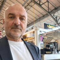 8 "Michael Breckner" profiles