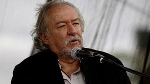 Margarita da la nota con Fernando Rendón.