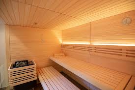 See if you can wedge an unfolded towel on the side and top of the door as well. Properly Use A Sauna In 8 Steps How Long How Often