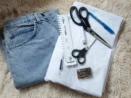 Kann sein, dass er zu eng wird, weil stoff weggeschnitten worden wurde. Jeans Nein Rock Upcycle Deine Alte Jeans Zu Einem Tollen Jeansrock Bastelrado