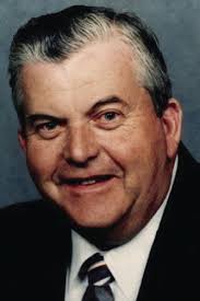 Robert Cheatwood's Instagram, Twitter & Facebook