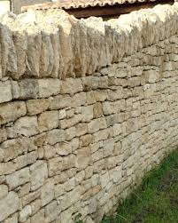 Renovation mur en pierre : Carriere Serre Freres Joli Mur En Pierre A Batir Www Serre Freres Com Pierre Stone Batir Batir Construction Macon Renovation Travauxmaison Stonearchitecture Instahome Igersprovence Provence Exterieur Exterior Architecture Maison