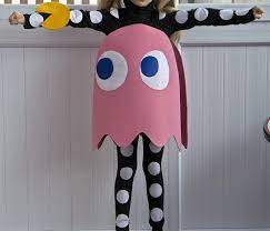 Looking for a quick and easy handmade costume? Pacman Ghost Costume Diy