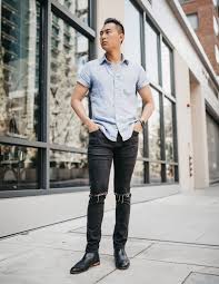 No matter how many pairs of shoes you own, the ones you end up wearing every couple of days is probably your favorite. How To Wear Chelsea Boots For Men Chelsea Boots Are A Classic Piece In Mens Footwear Chelsea Boots Men Outfit Chelsea Boots Men Mens Spring Fashion Outfits